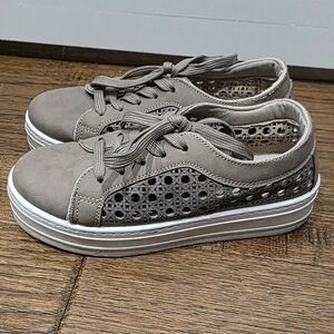 Outwoods Mini Platform Sneaker